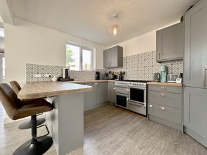 Kitchen - click for photo gallery